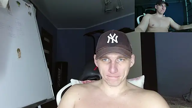 Snapshot of Poliglotjoe1 chatting on November 27, 2025, 4:25 am Poliglotjoe1 online show from November 27, 2025, 4:25 am