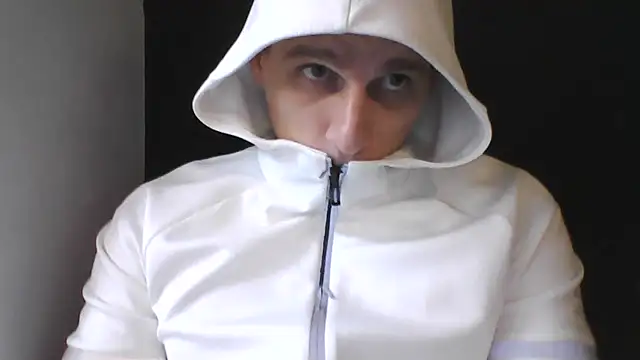 Snapshot of Poliglotjoe1 chatting on December 15, 2025, 1:26 pm Poliglotjoe1 online show from December 15, 2025, 1:26 pm