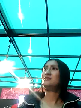 Marilyn 1-2 online show from December 1, 2025, 10:48 pm