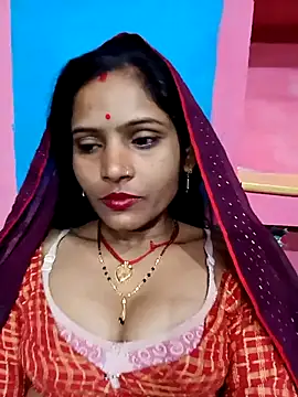 Snapshot of Rt_kinjal chatting on February 15, 2026, 9:44 pm Rt kinjal online show from February 15, 2026, 9:44 pm