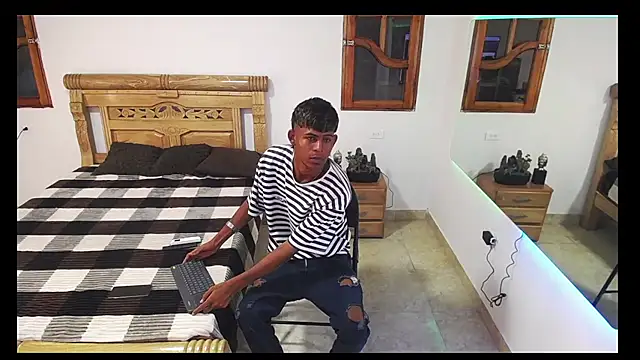 black boy22  online show from November 23, 2025, 2:44 am