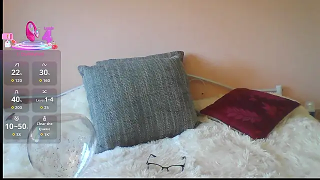 Snapshot of LisaHoneyLisa chatting on March 8, 2026, 8:51 am LisaHoneyLisa online show from March 8, 2026, 8:51 am