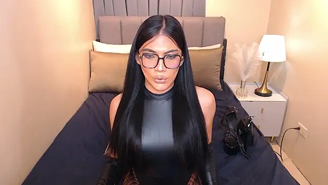 KelsieSilva online show from December 19, 2025, 7:59 am