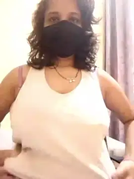 Snapshot of Smita_silk69 chatting on February 20, 2026, 5:04 am Smita silk69 online show from February 20, 2026, 5:04 am