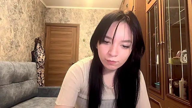 Snapshot of KiyokoEeds chatting on December 5, 2025, 2:03 pm KiyokoEeds online show from December 5, 2025, 2:03 pm