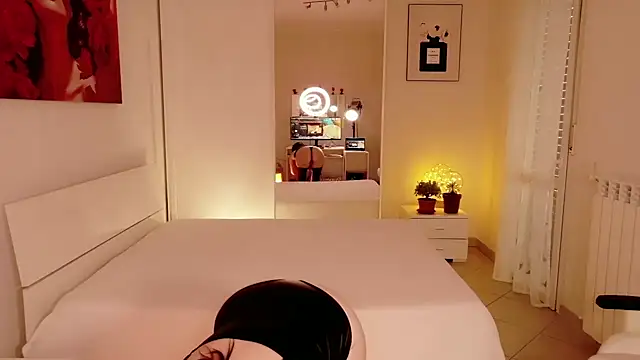 Snapshot of FlirtyFox_ chatting on January 8, 2026, 11:12 am FlirtyFox online show from January 8, 2026, 11:12 am