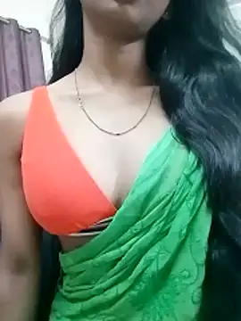 Snapshot of Roja__ chatting on March 7, 2026, 10:01 am Roja online show from March 7, 2026, 10:01 am