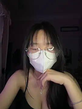 Snapshot of Kiee-lee chatting on April 30, 2026, 7:31 pm Kiee-lee online show from April 30, 2026, 7:31 pm