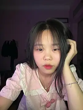Snapshot of Kiee-lee chatting on May 13, 2026, 3:42 pm Kiee-lee online show from May 13, 2026, 3:42 pm