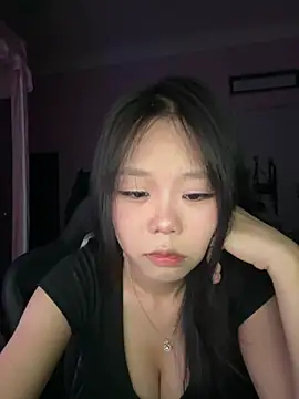 Snapshot of Kiee-lee chatting on June 3, 2026, 6:46 pm Kiee-lee online show from June 3, 2026, 6:46 pm
