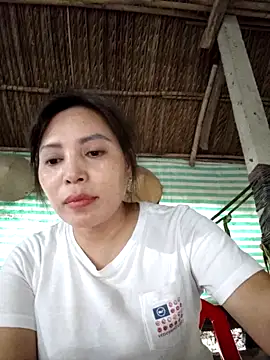 Snapshot of akura-03 chatting on December 3, 2025, 9:18 am akura-03 online show from December 3, 2025, 9:18 am