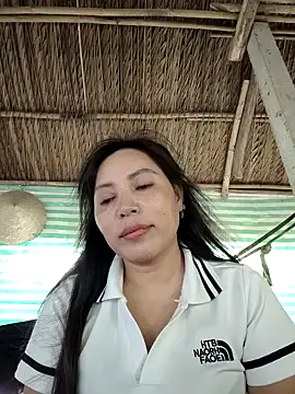 Snapshot of akura-03 chatting on December 5, 2025, 8:34 am akura-03 online show from December 5, 2025, 8:34 am