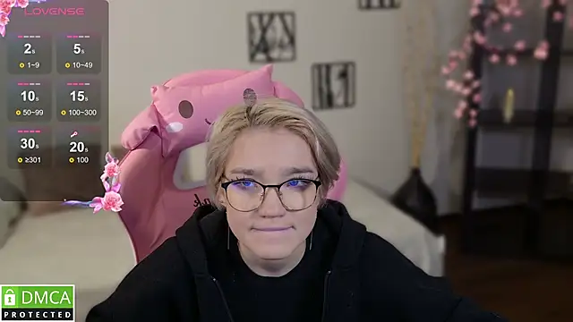 Megan Lora online show from November 23, 2025, 1:49 am