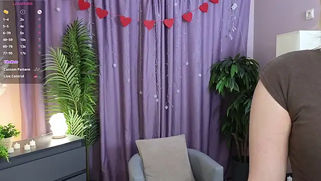 Snapshot of ImiMonroe chatting on February 18, 2026, 10:55 am ImiMonroe online show from February 18, 2026, 10:55 am