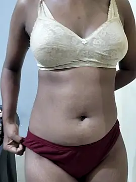 Snapshot of Simran_0011 chatting on December 1, 2025, 8:25 pm Simran 0011 online show from December 1, 2025, 8:25 pm