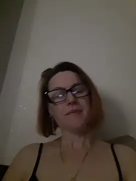 LanaOlbenst online show from April 14, 2026, 8:15 pm