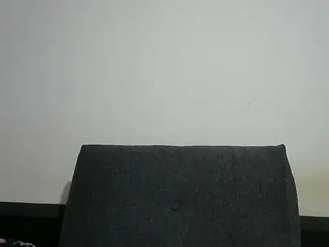 Erii18 online show from November 30, 2025, 12:20 pm