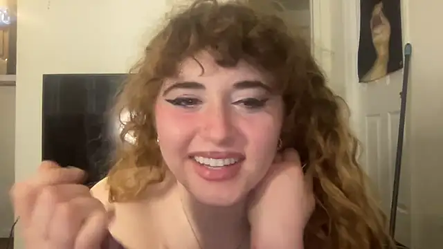 Snapshot of ariapeachy chatting on December 13, 2025, 7:53 pm ariapeachy online show from December 13, 2025, 7:53 pm