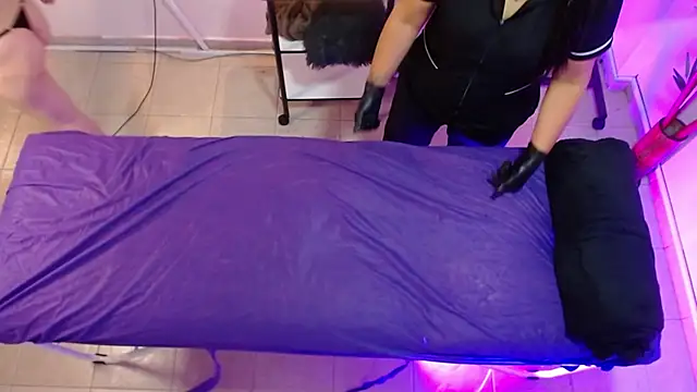 Alice Sinclair  online show from November 27, 2025, 12:18 pm