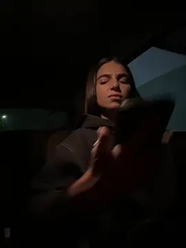 Snapshot of PureEllieX chatting on December 21, 2025, 3:46 am PureEllieX online show from December 21, 2025, 3:46 am