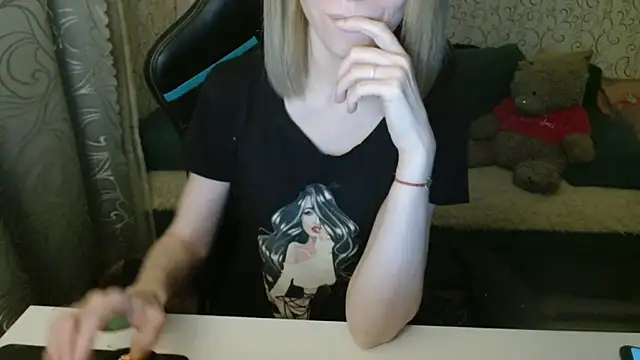 Snapshot of __Katherine___ chatting on December 5, 2025, 3:20 pm Katherine online show from December 5, 2025, 3:20 pm