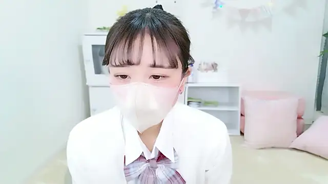 Snapshot of Karin-ch chatting on December 15, 2025, 11:36 am Karin-ch online show from December 15, 2025, 11:36 am