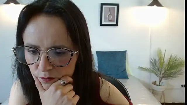 Snapshot of Juliana__lx chatting on December 5, 2025, 12:58 pm Juliana lx online show from December 5, 2025, 12:58 pm