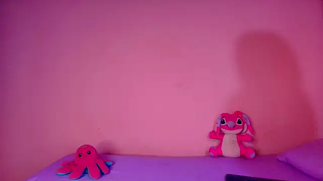 Snapshot of Venus2357 chatting on February 19, 2026, 2:40 am Venus2357 online show from February 19, 2026, 2:40 am