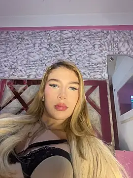 Snapshot of valeryfox__ chatting on November 26, 2025, 11:22 am valeryfox online show from November 26, 2025, 11:22 am