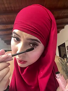 Snapshot of Zahida_7 chatting on December 15, 2025, 8:35 pm Zahida 7 online show from December 15, 2025, 8:35 pm