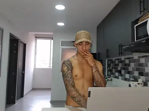 Snapshot of master_Tripa chatting on November 24, 2025, 9:03 pm master Tripa online show from November 24, 2025, 9:03 pm