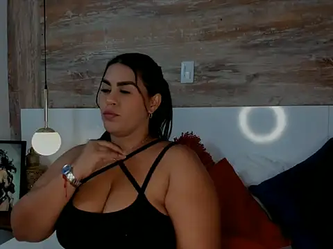 Snapshot of lathiffa chatting on December 4, 2025, 8:39 pm lathiffa online show from December 4, 2025, 8:39 pm