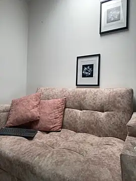 Snapshot of Madisonlaraa chatting on November 28, 2025, 7:38 pm Madisonlaraa online show from November 28, 2025, 7:38 pm