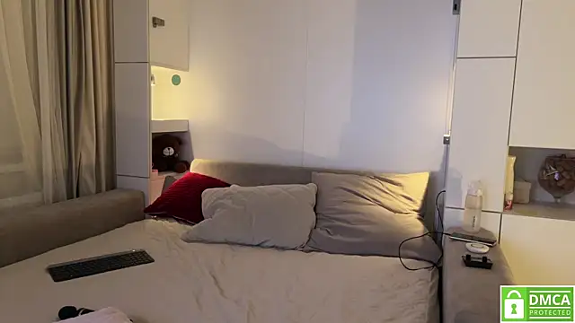 ai ai katty777 online show from December 3, 2025, 9:02 pm