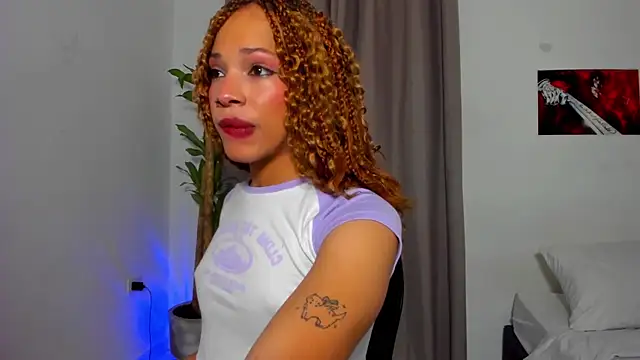 Catty Noir online show from December 20, 2025, 7:21 pm