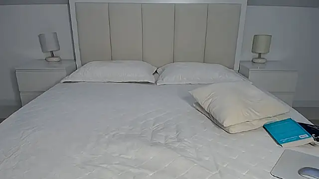 Milena29 online show from December 22, 2025, 6:10 am