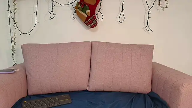 Snapshot of madison_jones_ chatting on December 16, 2025, 9:09 pm madison jones online show from December 16, 2025, 9:09 pm