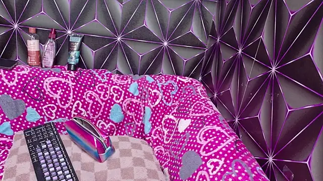 LyaRose online show from November 22, 2025, 12:48 pm