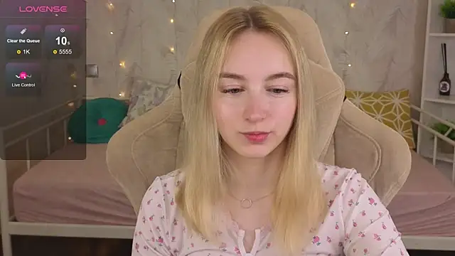 Shy Polly online show from June 12, 2026, 12:09 am