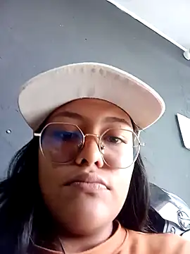 Chantal sex22 online show from December 21, 2025, 8:16 pm