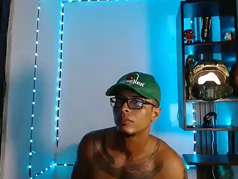 bigblackmen117uncs online show from November 21, 2025, 5:17 am