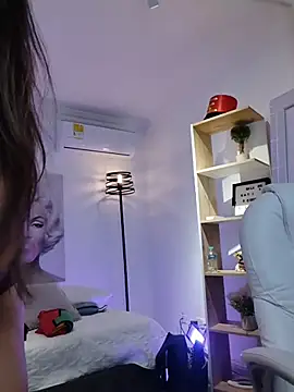 Snapshot of Lia_Honeymind__ chatting on November 25, 2025, 11:10 am Lia Honeymind online show from November 25, 2025, 11:10 am