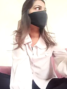 Snapshot of Lovely_girl- chatting on February 17, 2026, 5:15 am Lovely girl- online show from February 17, 2026, 5:15 am