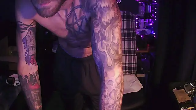 Snapshot of KingCole2390 chatting on February 16, 2026, 12:40 am KingCole2390 online show from February 16, 2026, 12:40 am