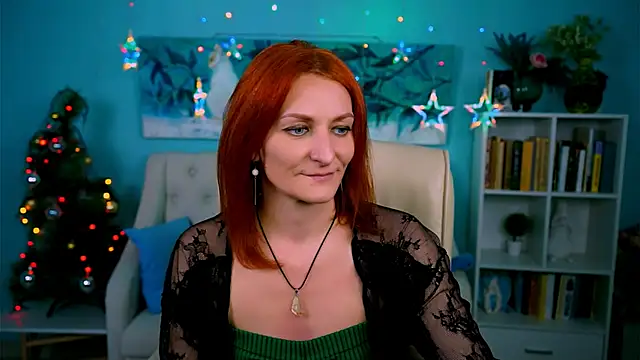 Snapshot of DianaTorrens chatting on December 18, 2025, 9:37 am DianaTorrens online show from December 18, 2025, 9:37 am