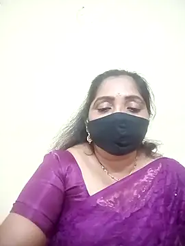 Soni-queen online show from December 2, 2025, 5:57 am