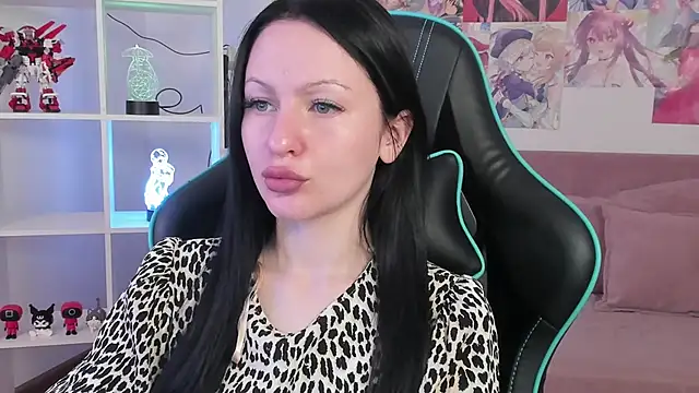 NaomiBlakes online show from January 8, 2026, 5:21 am