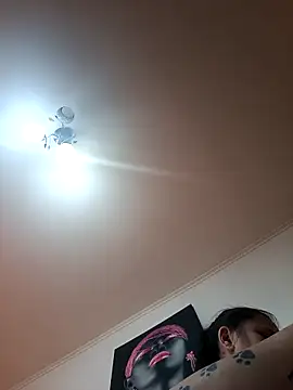 Snapshot of stropinela23 chatting on February 11, 2026, 2:11 pm stropinela23 online show from February 11, 2026, 2:11 pm