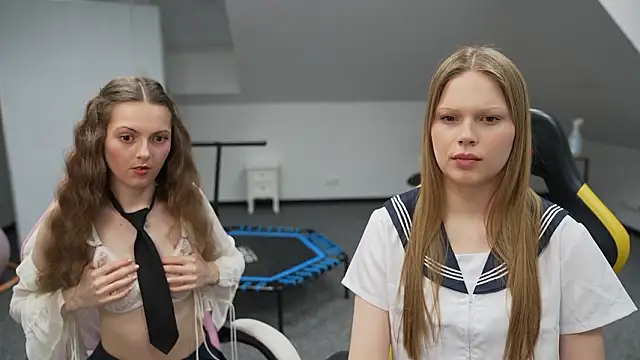 Snapshot of Charlotte_Dreams chatting on February 17, 2026, 4:02 pm Charlotte Dreams online show from February 17, 2026, 4:02 pm