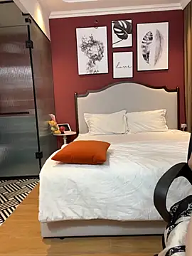 Snapshot of Queen-of-Love chatting on November 27, 2025, 6:26 am Queen-of-Love online show from November 27, 2025, 6:26 am